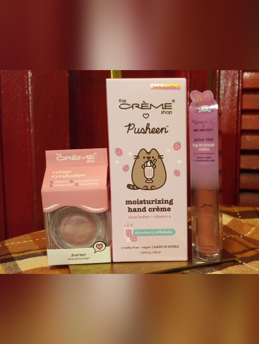 Pusheen Strawberry Milkshake Hand Crème & Pink Juice Tint & Fruit Tart Eyeshadow